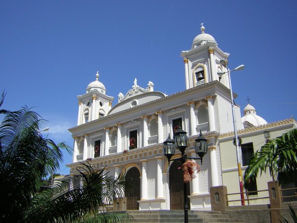 upload.wikimedia.org wikipedia commons 7 7e Iglesia de San casimiro 100