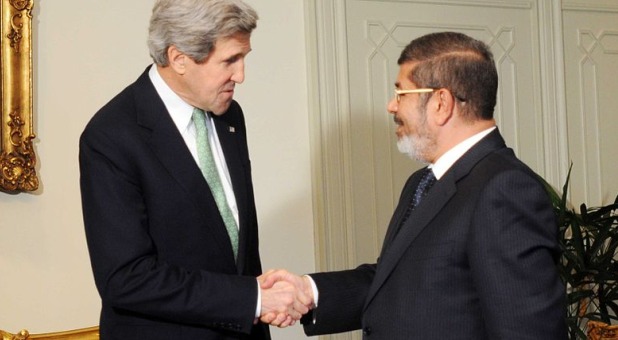 kerry meeting with mohammed morsi
