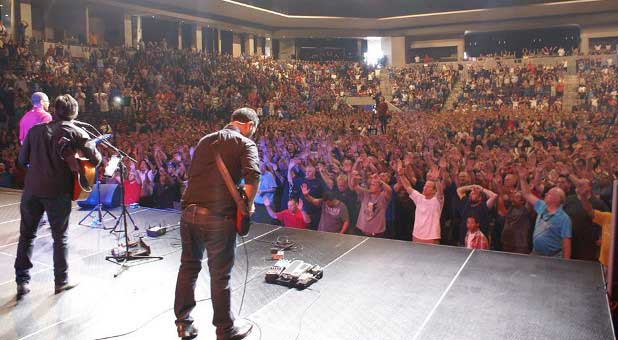2013 Promise Keepers event in Phoenix
