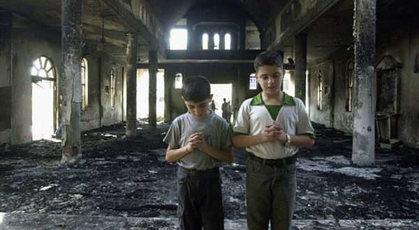 Coptic-youth-pray-damaged-church