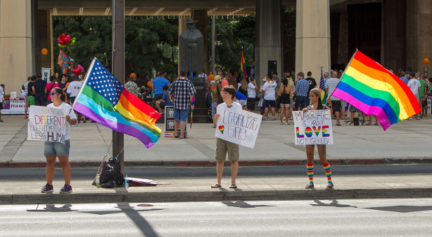 gay marriage supporters in Hawaii