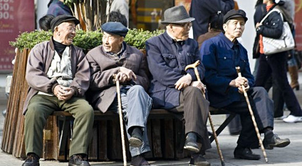 China, elderly men