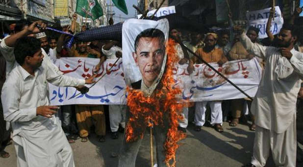 burning Obama picture