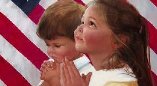 kids praying