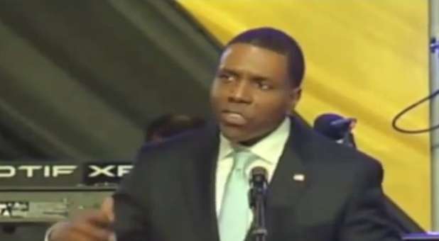 Creflo Dollar had a prophetic dream about Myles Munroe three days after his death.