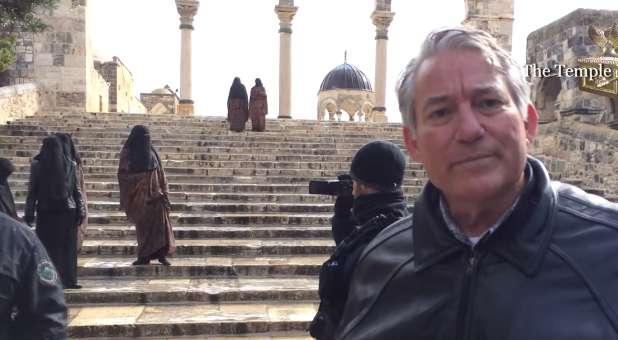 Muslim women harass a senator on the Temple Mount.