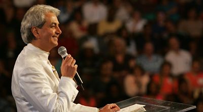 Benny Hinn says he did not have a heart attack.