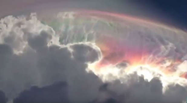 This 'end-time' cloud appeared over Costa Rica.