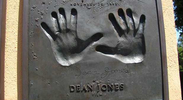Dean Jones died at age 84.