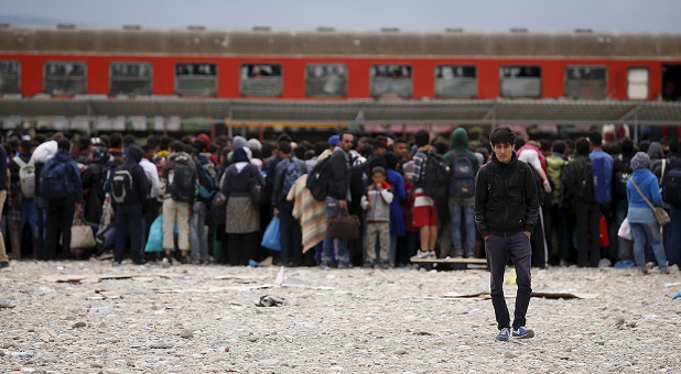 2015 politics syrianrefugees macedonianborder reuters