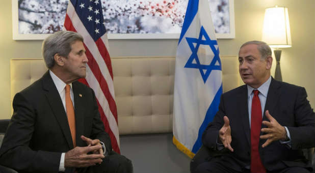 U.S. Secretary of State John Kerry talks with Israeli Prime Minister Benjamin Netanyahu.