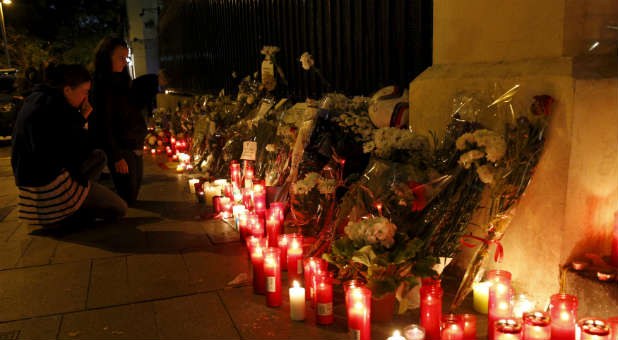 French, Madrid, pray, Paris, attacks
