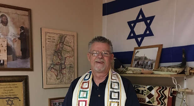 Rabbi Bruce Dowell
