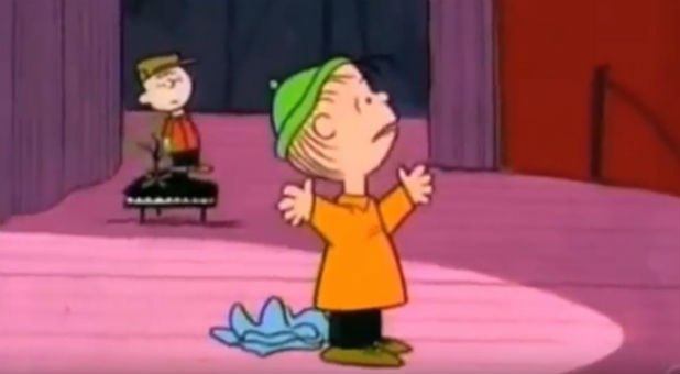 Linus shares the Christmas story in the