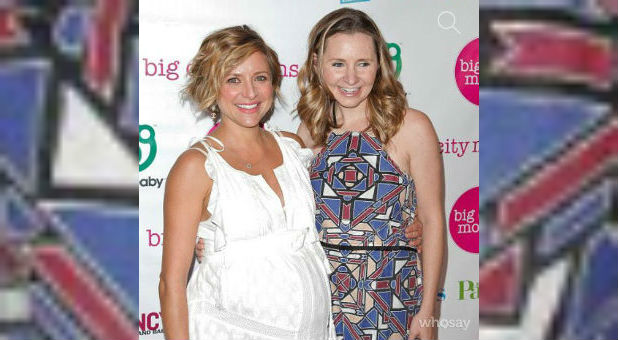 Christine Lakin and Beverley Mitchell will join Jodie Sweetin for 'Hollywood Darlings'