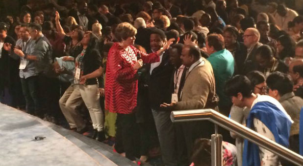 Cindy Jacobs prays and prophesies at Empowered21.