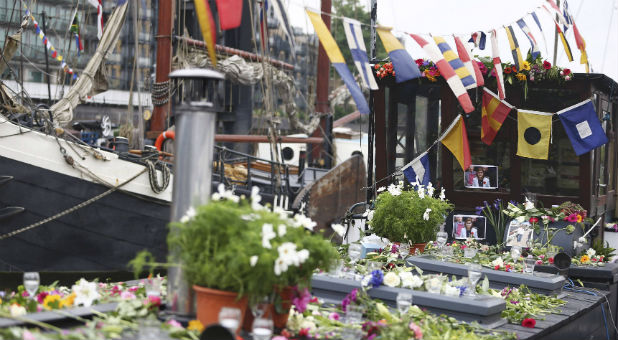 Tributes to Labour Party MP Jo Cox are placed on her houseboat in Wapping in London, Britain.