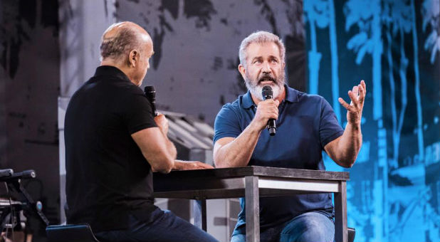 Greg Laurie with Mel Gibson.