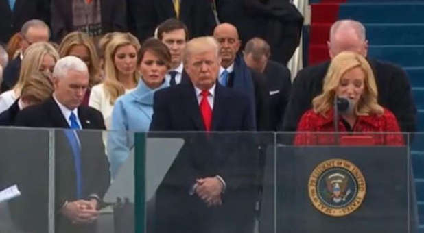 Paula White-Cain prays for President Donald Trump