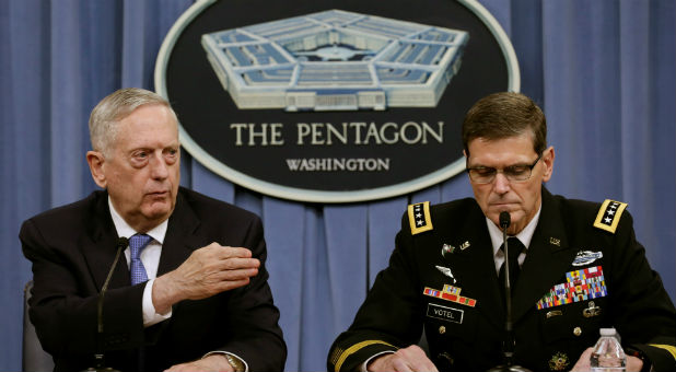 U.S. Defense Secretary James Mattis (L) and Army Gen. Joseph Votel, commander of U.S. Central Command, brief the media at the Pentagon in Washington, U.S.