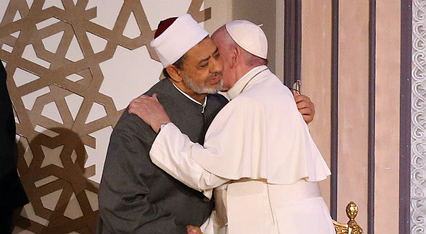Pope Francis embraces Al-Azhar's Grand Imam Ahmed al-Tayeb