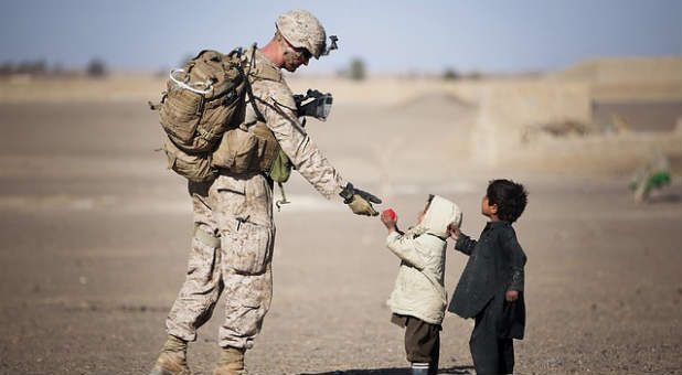 2017 life soldier giving children