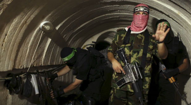 2017 06 Reuters hamas underground tunnels