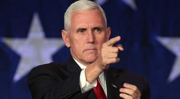 2017 07 mike pence pointing