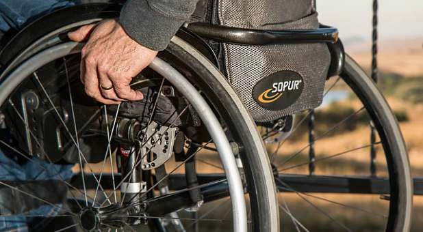 2017 life Health wheelchair elderly gentleman