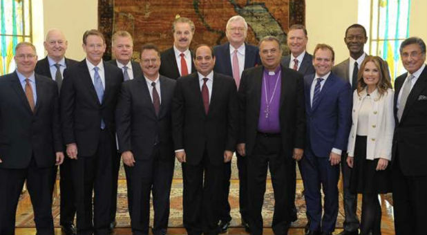 President Abdul Fattah el-Sisi welcomed on Wednesday a delegation of leaders of the American evangelical community, in the presence of Khalid Fawzi, head of the General Intelligence, and Rev. Dr. Andri Zaki, head of the evangelical community in Egypt.