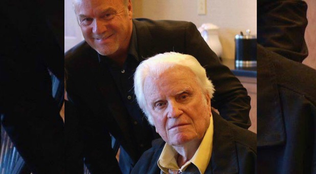 Greg Laurie with Billy Graham