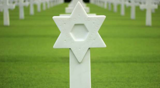 Star of David gravestone memorial
