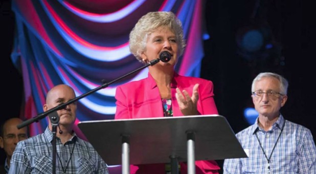 The Rev. Donna Barrett addresses the Ohio Ministry Network.