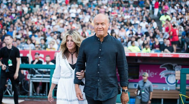 Greg Laurie, right, with his wife.