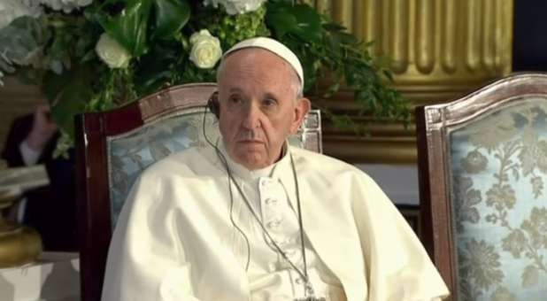 2019 02 pope francis sitting