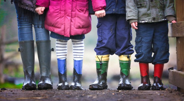 2019 04 Children rain boots