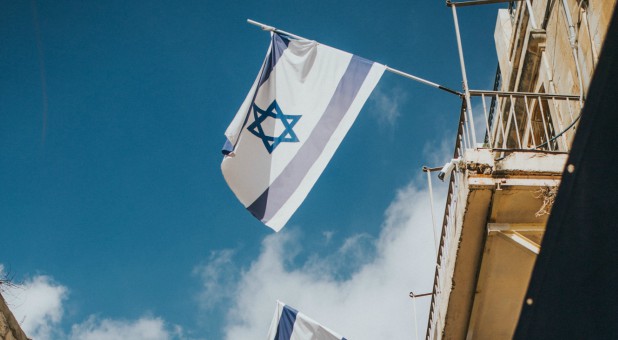 2019 07 Israel Flags