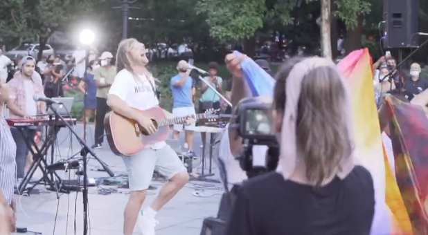 Sean Feucht leads worship in Washington Square Park, New York City.