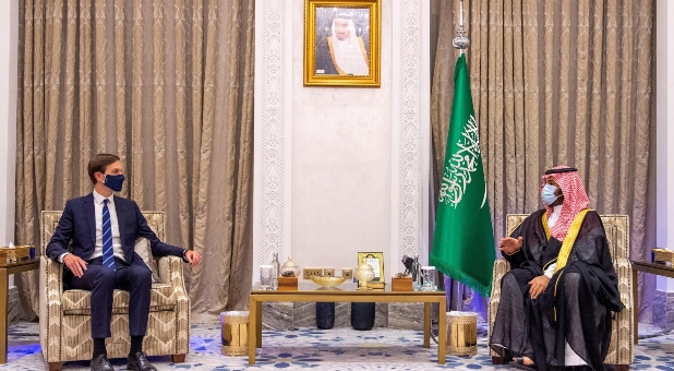 White House senior adviser Jared Kushner (L) meets Saudi Crown Prince Mohammed Bin Salman (R) during his visit to Riyadh, Saudi Arabia, Sept. 1, 2020.