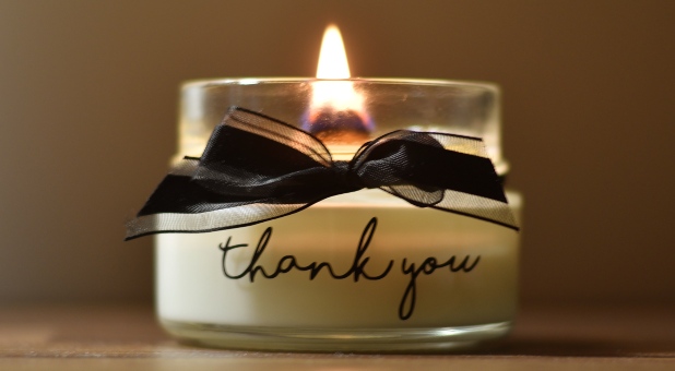 Gratitude candle