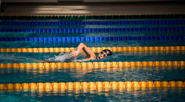 2021 12 women swimming transanity