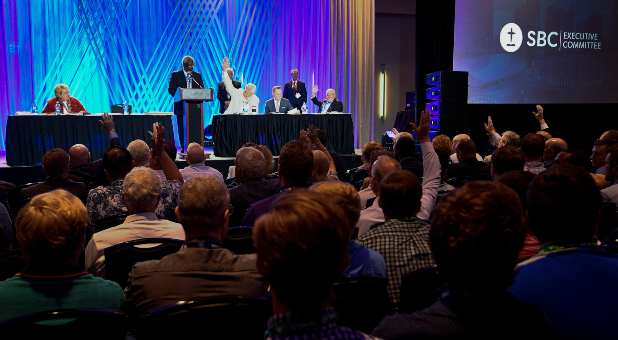 Members of the Southern Baptist Convention executive committee vote on a motion during their meeting at Music City Center in Nashville, Tennessee, U.S. June 14, 2021. Picture taken June 14, 2021.