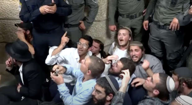 2023 6 Jewish protesters