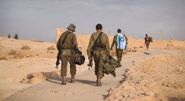 Israeli soldiers with battle gear.